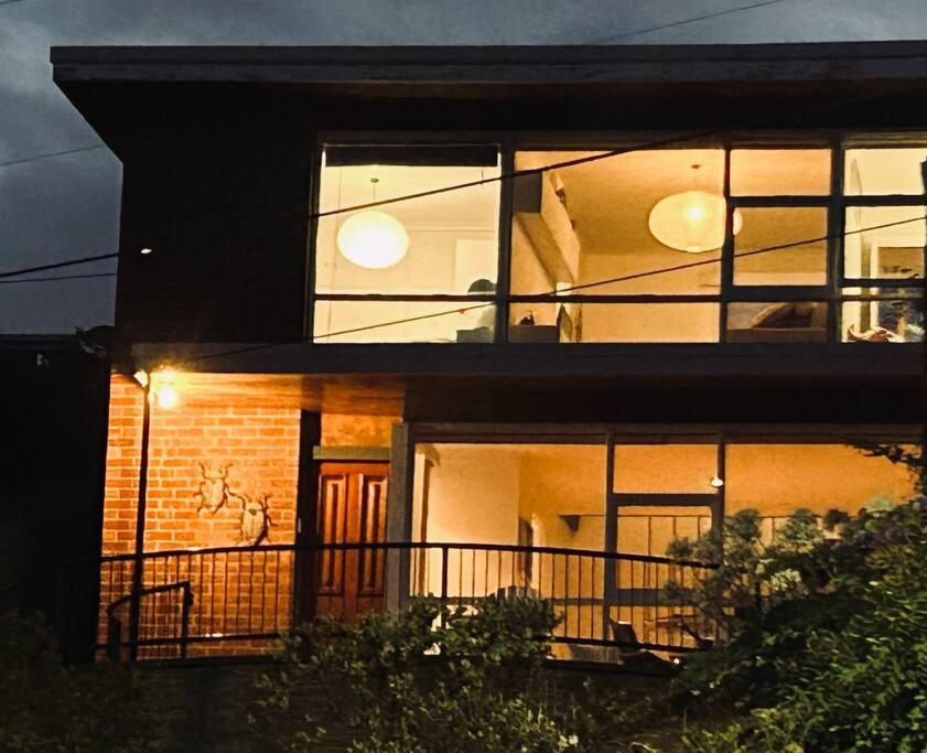 ホバート The Tassie - Luxury With Panoramic Water Viewsヴィラ エクステリア 写真